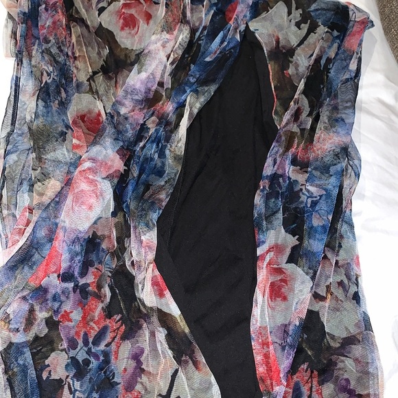 Gently Loved Adriana Papell Floral Tulle V Neck Gown size 14 - Picture 5 of 12